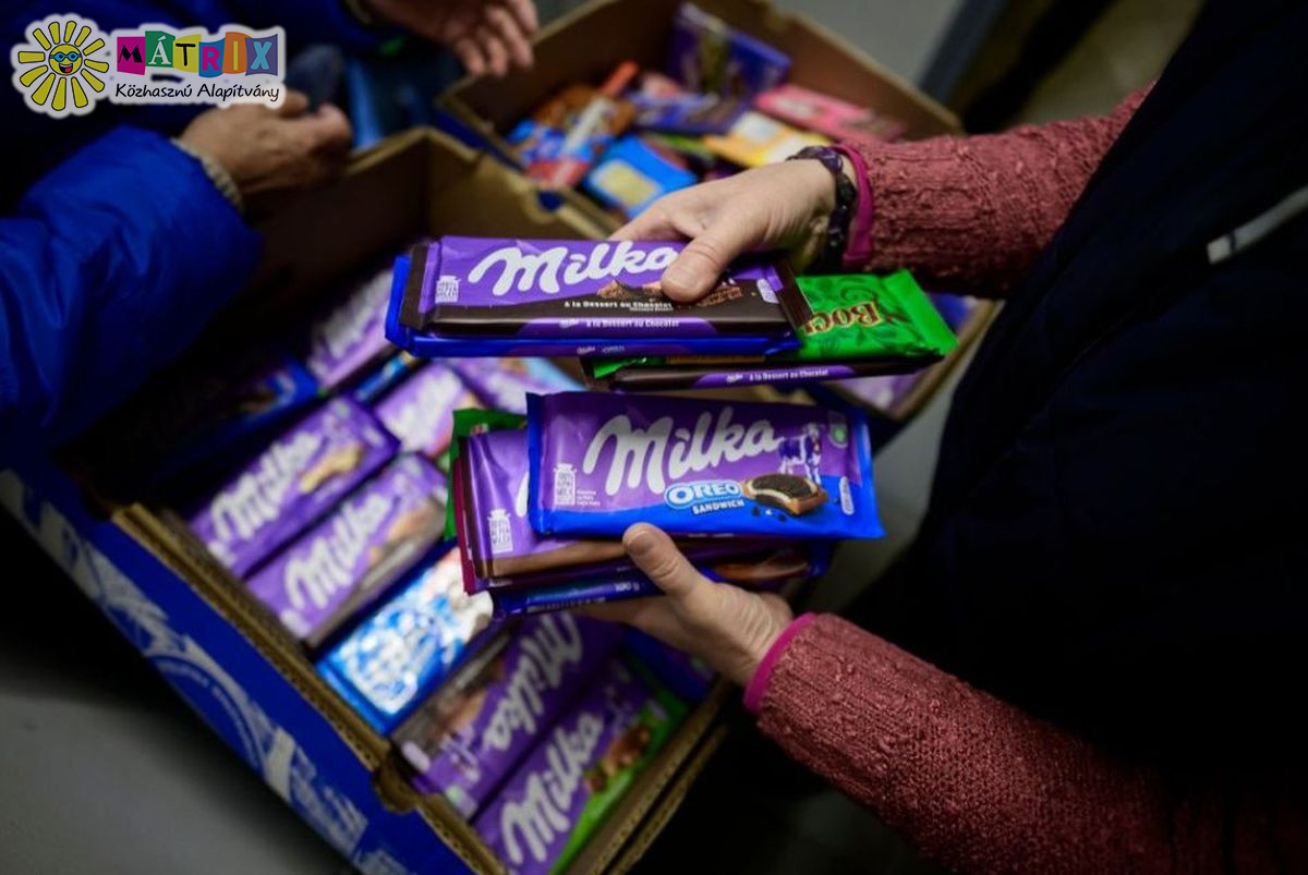 Csokoládé, tartós élelmiszer osztást tartottunk 600 családnak