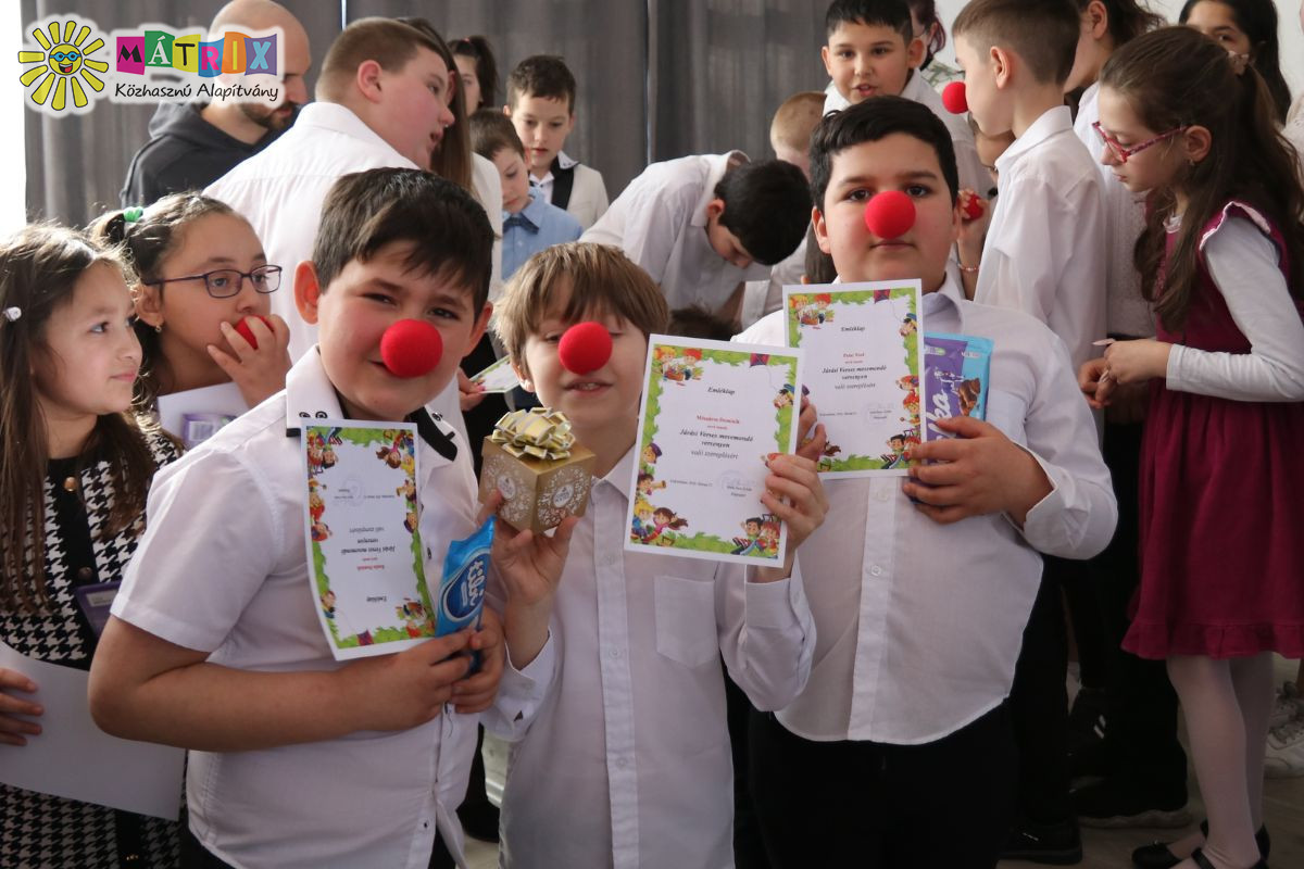 A végére mindenki bohócdoktorrá változott a verses–mesemondó versenyen