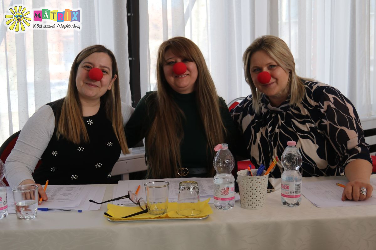 A végére mindenki bohócdoktorrá változott a verses–mesemondó versenyen