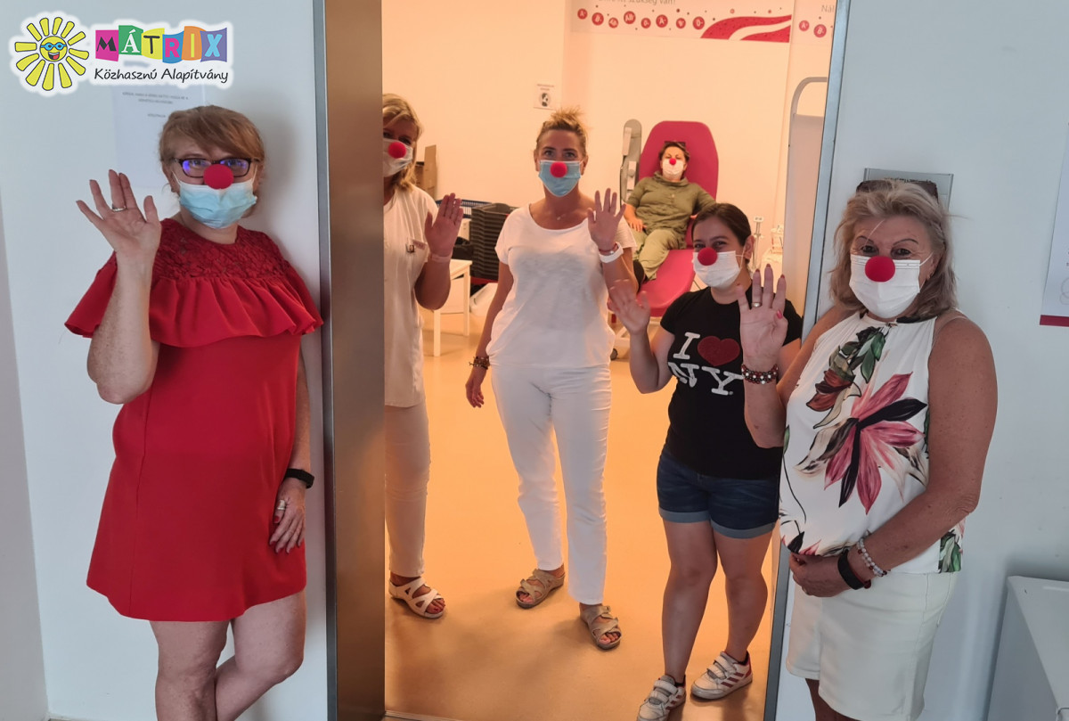 Bohócdoktorok a véradás sikeréért