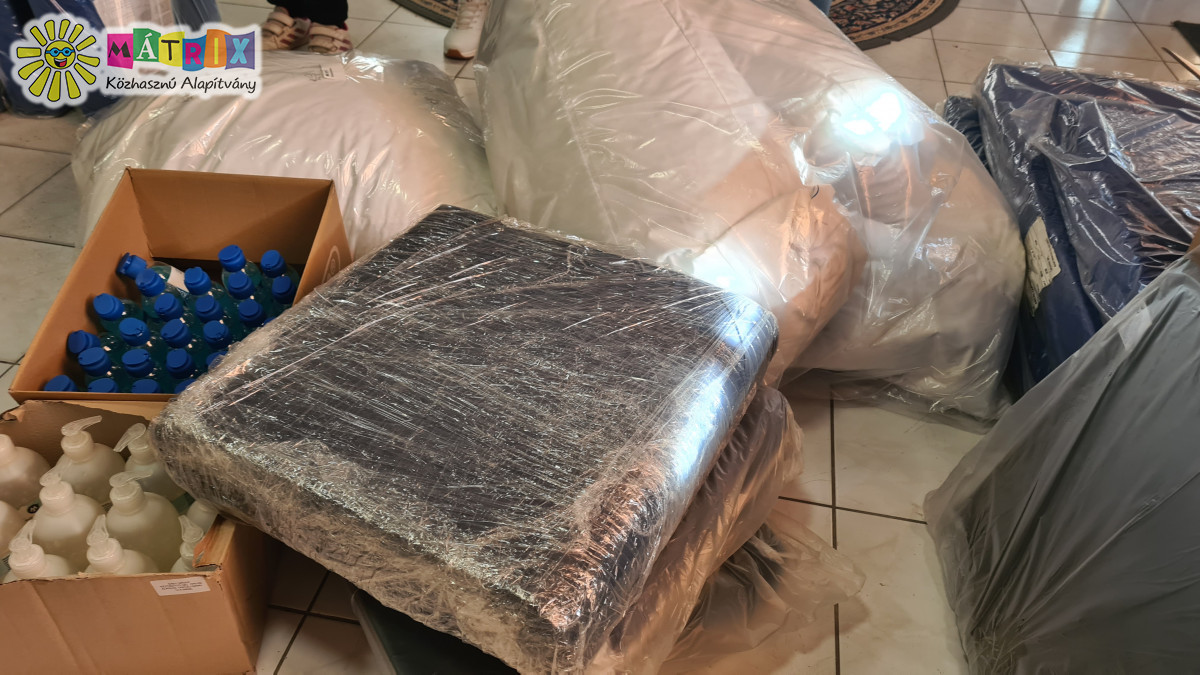 Bohócdoktorok támogatása a pszichiátriai klinikának