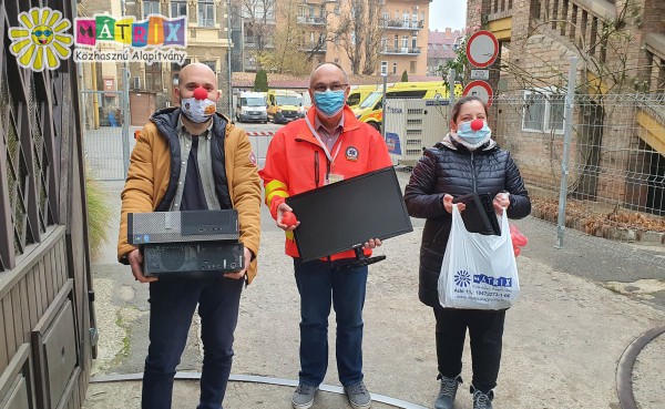 Bohócdoktorok Mentőállomás támogatása 