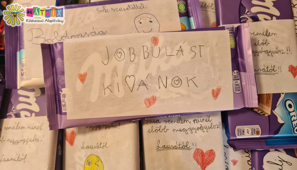 Szeretetcsokival küldött jókívánság, a bohócdoktorok vitték